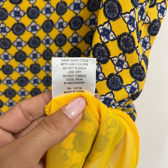 Rose + Olive Sleeveless Yellow Blue Geometric Print Blouse S - Picture 8 of 11